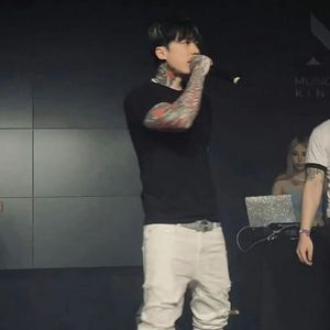 发条橙强奸女人
